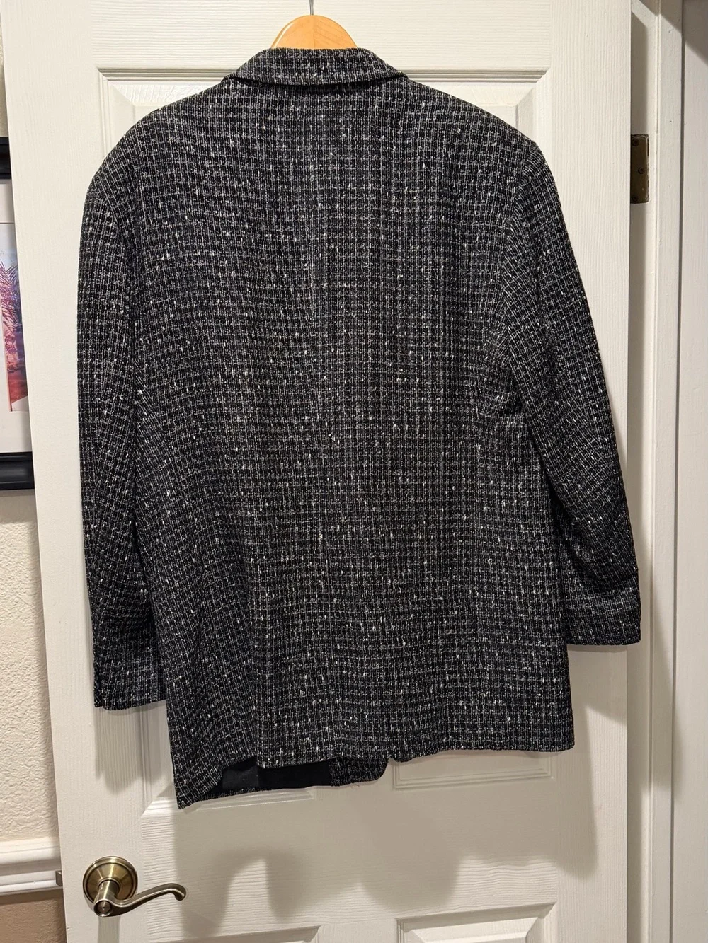 Vintage Men's Black and Gray Textured Tweed Sport Coat